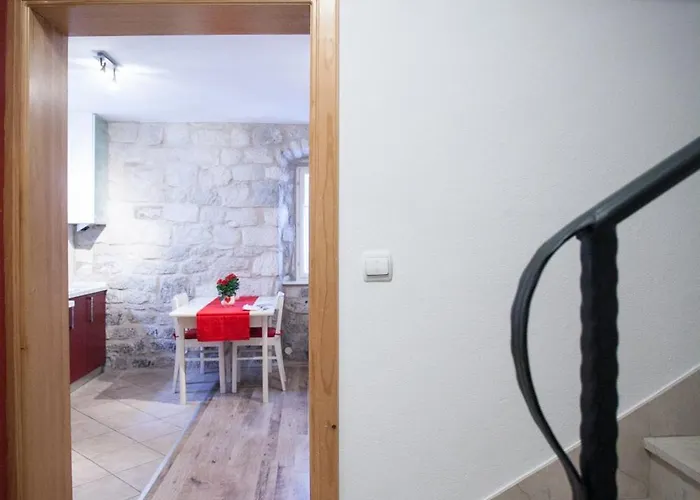 Apartment & Room Ursa