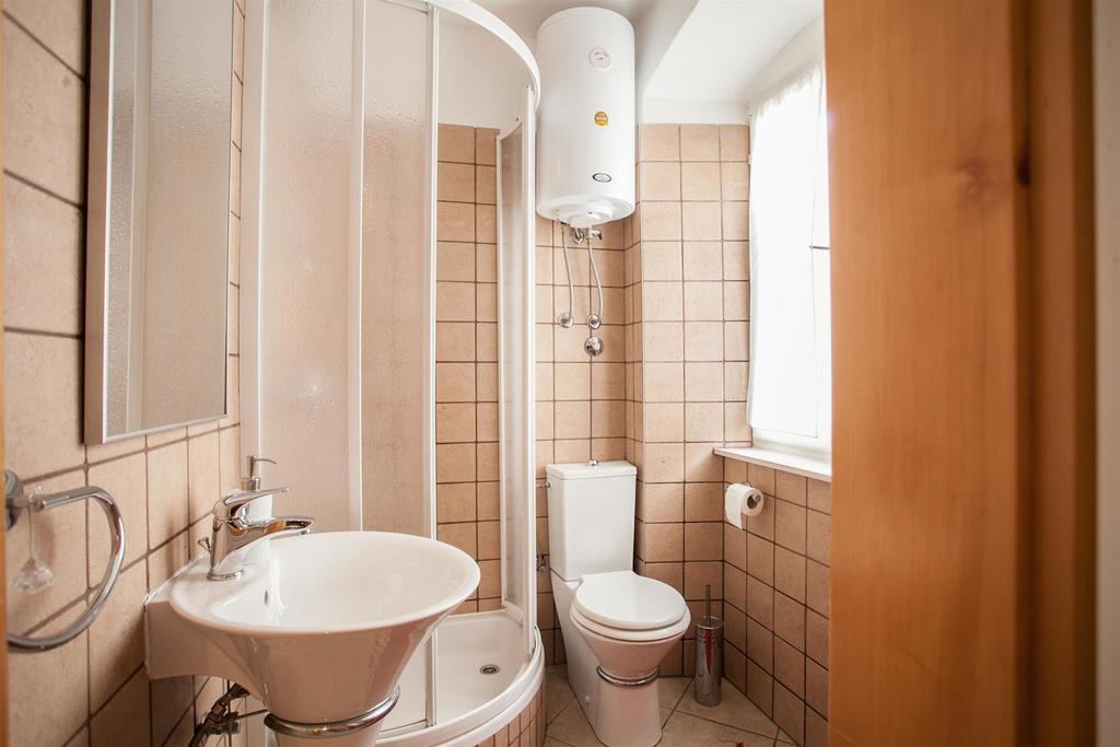 Apartment Apartment & Room Ursa