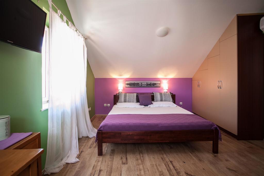 Apartment Apartment & Room Ursa Trogir