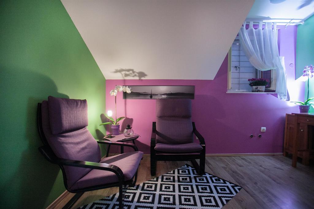 Apartment Apartment & Room Ursa